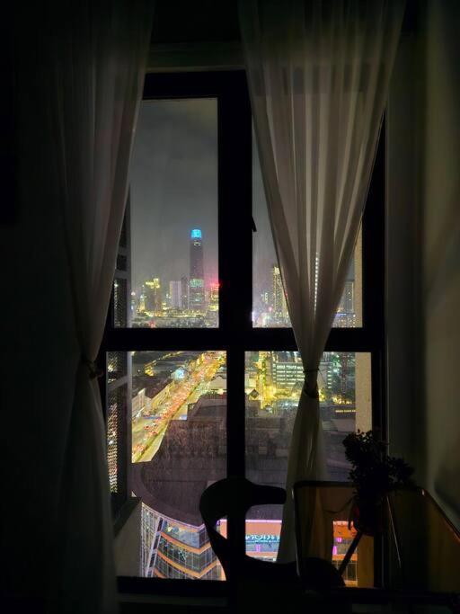 Pangsapuri Stunning Pool & The Studio- 1 Mrt Stop To Trx Kuala Lumpur