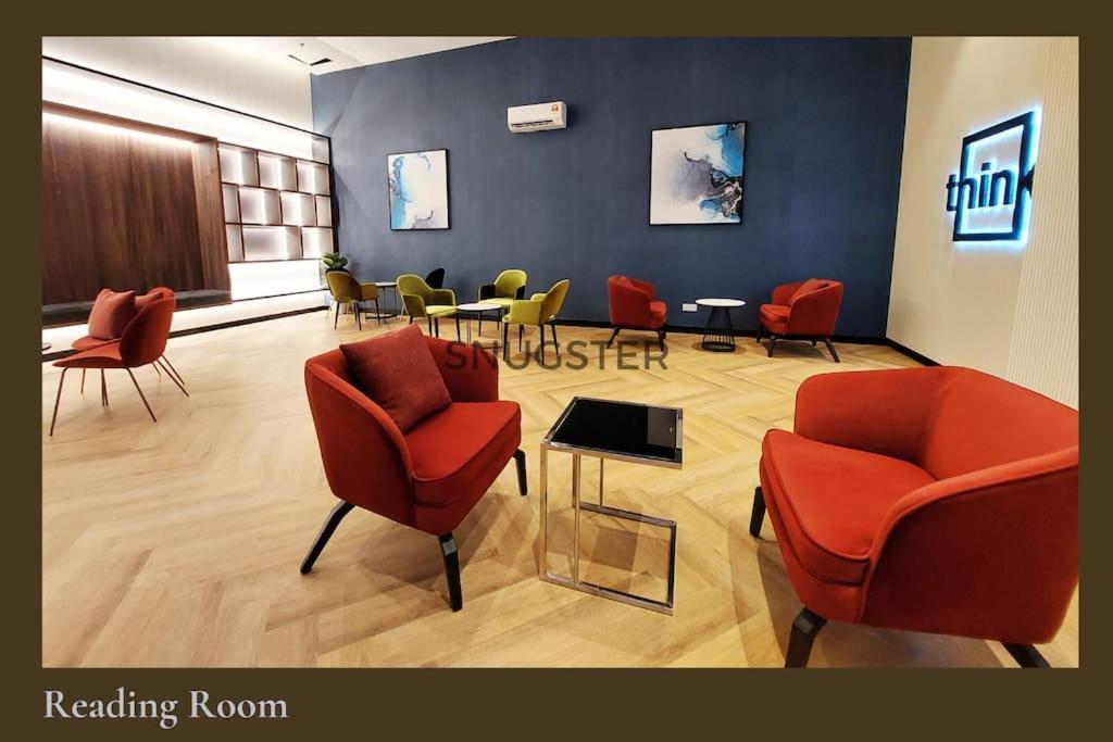 Pangsapuri Stunning Pool & The Studio- 1 Mrt Stop To Trx
