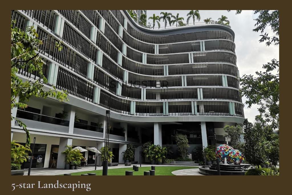 Stunning Pool & The Studio- 1 Mrt Stop To Trx Kuala Lumpur